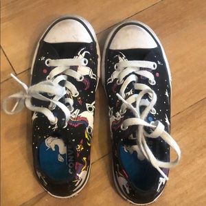 Kids converse shoes